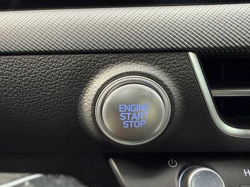 Used 2025 Hyundai Sonata SEL FWD image 36