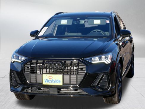 Used 2025 Audi Q3 2.0T Premium Plus w/ Premium Plus Package image 2