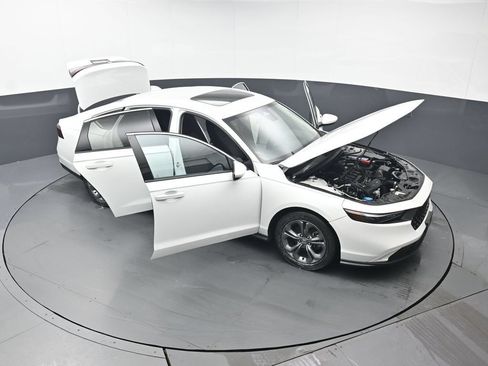 Certified 2024 Honda Accord EX image 50