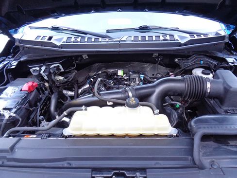 Used 2019 Ford F150 XL w/ Equipment Group 101A Mid AWD/4WD image 9