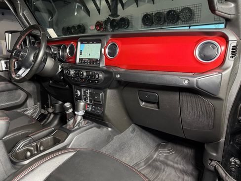 Used 2023 Jeep Gladiator Rubicon w/ LED Lighting Group image 18