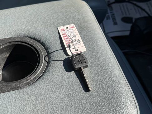 Used 2023 Ford F650 2WD Regular Cab Super Duty image 31