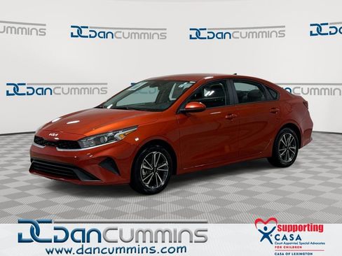 Used 2022 Kia Forte LXS FWD image 1