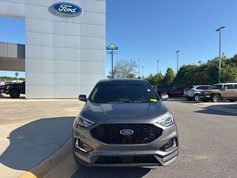 Used 2022 Ford Edge ST w/ Equipment Group 401A image 8