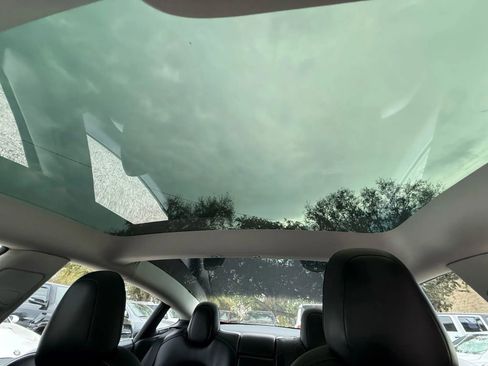 Used 2023 Tesla Model 3 Standard Range image 14