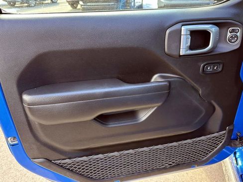 Used 2022 Jeep Wrangler Unlimited Sport image 16