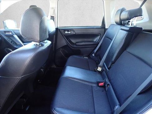 Used 2016 Subaru Forester 2.0XT Premium AWD/4WD image 9