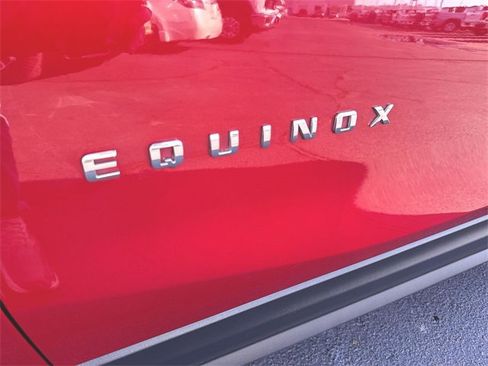 Used 2021 Chevrolet Equinox LT image 29