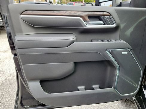 New 2025 GMC Sierra 3500 SLT w/ SLT Convenience Package AWD/4WD image 19