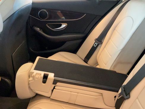 Used 2020 Mercedes-Benz C 300 4MATIC Sedan image 38