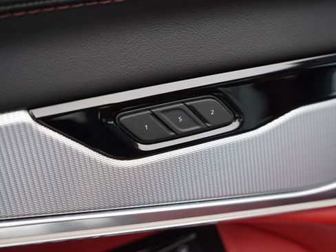 Used 2024 Jeep Wagoneer Launch Edition image 23