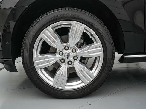Certified 2024 Ford Expedition Platinum AWD/4WD image 10