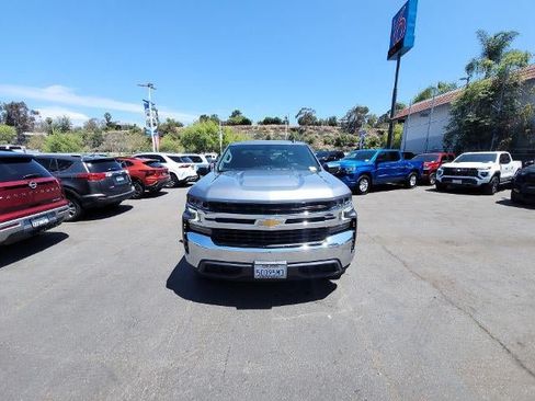 Used 2022 Chevrolet Silverado 1500 LT RWD image 3