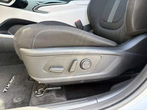 Certified 2024 Hyundai Tucson Blue AWD/4WD image 11