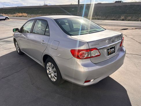 Used 2013 Toyota Corolla LE FWD image 4