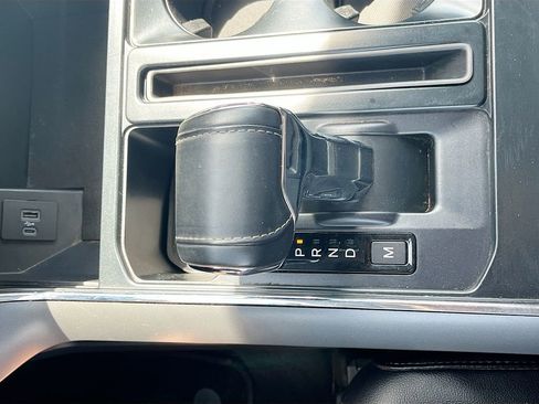 Used 2023 Ford F150 Lariat w/ Trailer Tow Package image 17