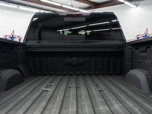 Used 2025 Chevrolet Silverado 2500 LT w/ Trail Boss Package image 14