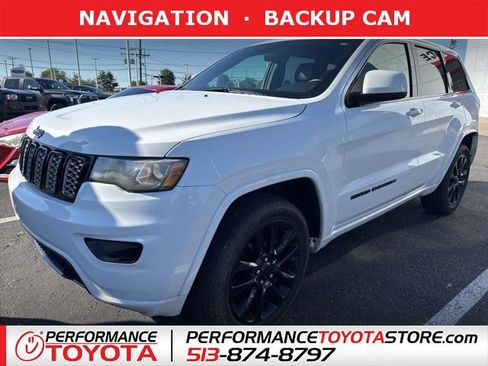 Used 2018 Jeep Grand Cherokee Altitude image 1