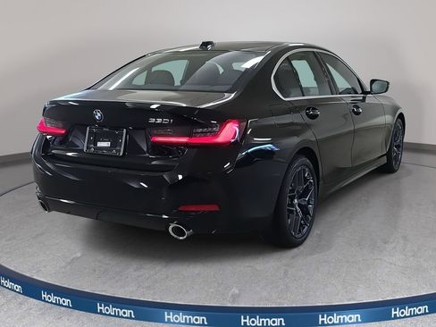 Used 2025 BMW 330i Sedan w/ M Sport Package image 7