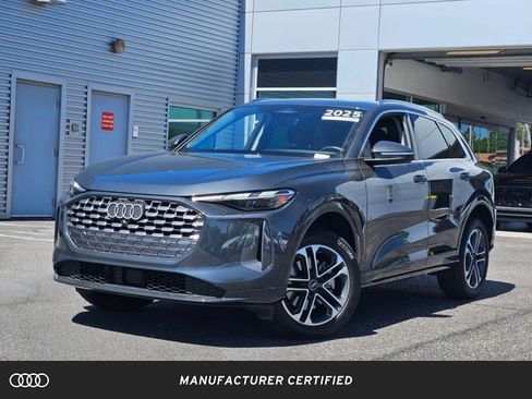 Certified 2025 Audi Q5 Premium w/ Convenience Package image 1