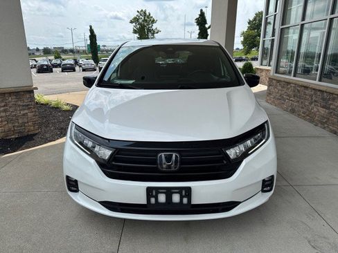 Used 2023 Honda Odyssey Sport image 3