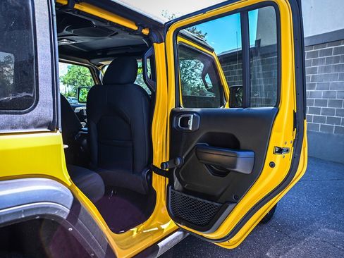 Used 2021 Jeep Wrangler Unlimited Sport AWD/4WD image 15