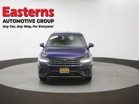 Used 2022 Volkswagen Tiguan SE w/ Panoramic Sunroof Package AWD/4WD image 53