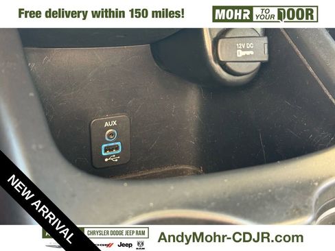 Used 2020 Dodge Journey SE w/ SE Popular Equipment Group image 17