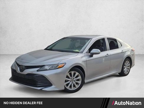 Certified 2020 Toyota Camry LE FWD image 1