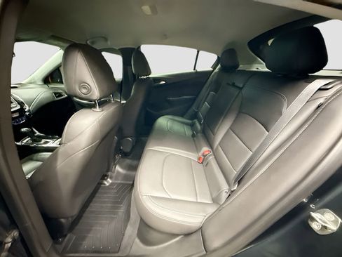 Used 2019 Chevrolet Cruze Premier FWD image 26