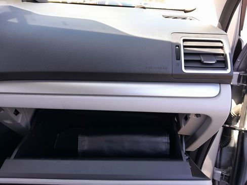 Used 2017 Subaru Forester 2.5i w/ Alloy Wheel Package AWD/4WD image 37