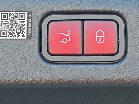 New 2026 Mercedes-Benz E 350 4MATIC image 32