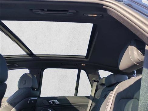 Certified 2026 BMW X5 xDrive40i w/ M Sport Package AWD/4WD image 20