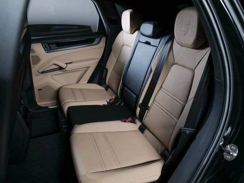 New 2026 Porsche Cayenne GTS AWD/4WD image 13