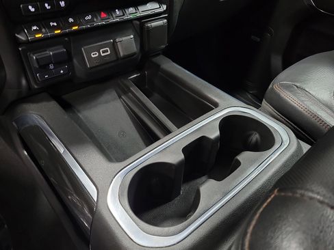 Used 2021 GMC Sierra 1500 AT4 w/ Technology Package AWD/4WD image 19