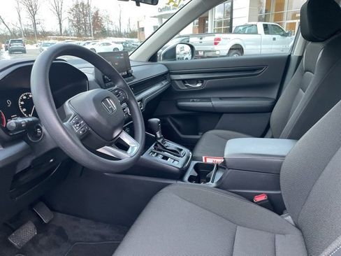Used 2024 Honda CR-V LX image 11