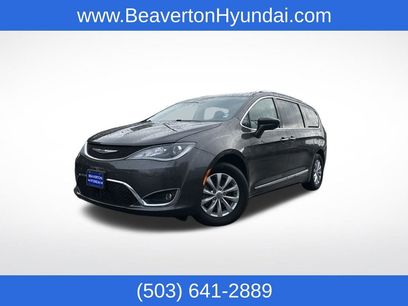 Used 2019 Chrysler Pacifica Touring-L w/ Advanced Safetytec Group