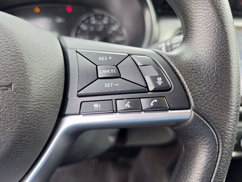 Used 2023 Nissan Kicks SV FWD image 25