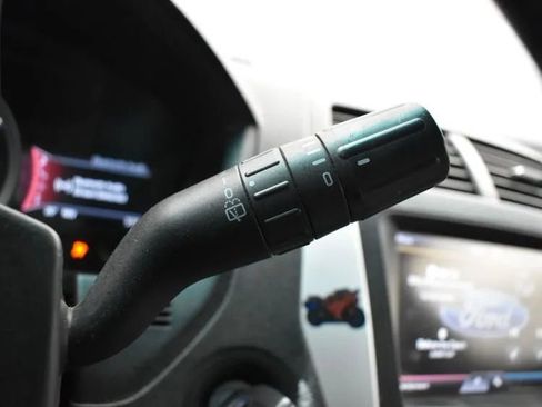 Used 2012 Ford Explorer XLT image 25