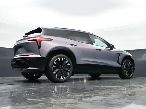 Used 2024 Chevrolet Blazer EV RS AWD/4WD image 36
