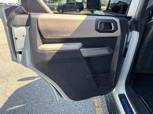 Used 2022 Ford Bronco Wildtrak image 15