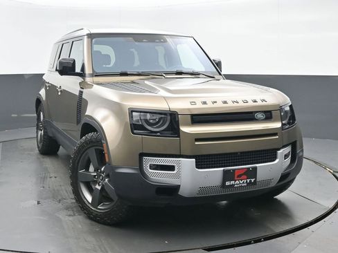 Used 2020 Land Rover Defender 110 SE image 8