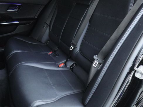 Used 2025 Mercedes-Benz C 300 4MATIC Sedan image 29