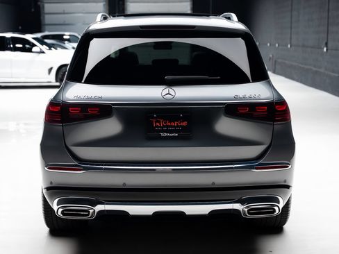 Used 2024 Mercedes-Benz Maybach GLS 600 4MATIC image 27