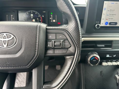 Used 2025 Toyota Tacoma SR image 23