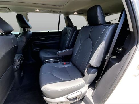 Used 2024 Toyota Grand Highlander FWD image 21