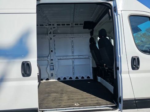 Used 2022 RAM ProMaster 2500 image 37