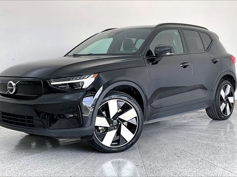Used 2024 Volvo XC40 Recharge Ultimate w/ Protection Package Premier image 15