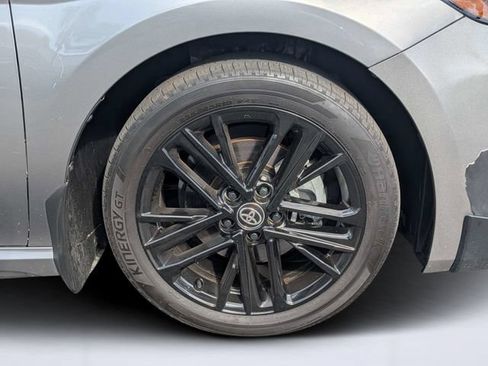 Used 2025 Toyota Camry SE FWD image 10