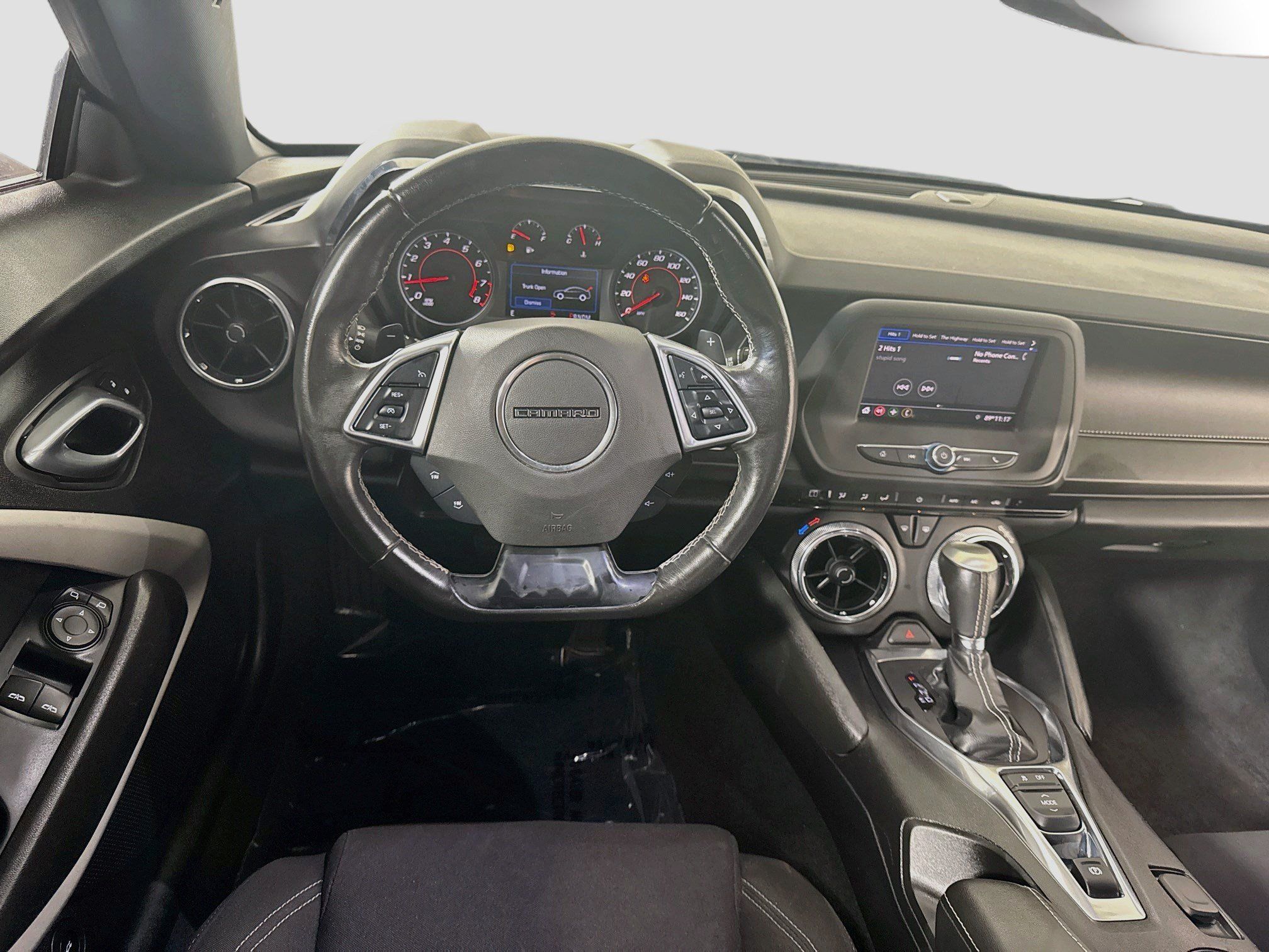 Used 2020 Chevrolet Camaro LT RWD image 17